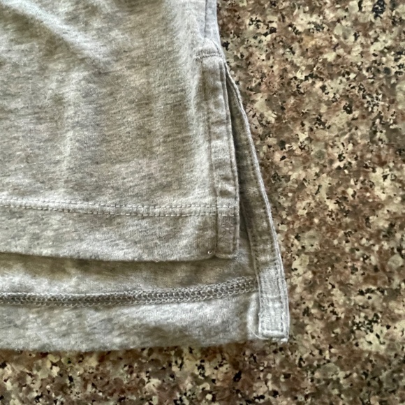 Nike Women’s Tank Top Gray with White Swoosh size Large EUC - Picture 4 of 6